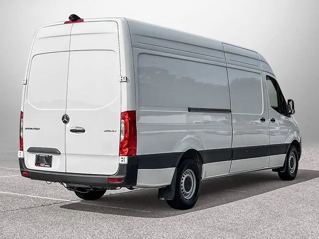 Mercedes-Benz Sprinter 2025 photo 5