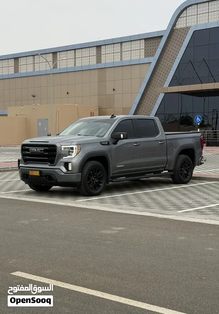 GMC Sierra
