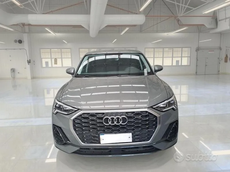 Audi Q3 2024 photo 2