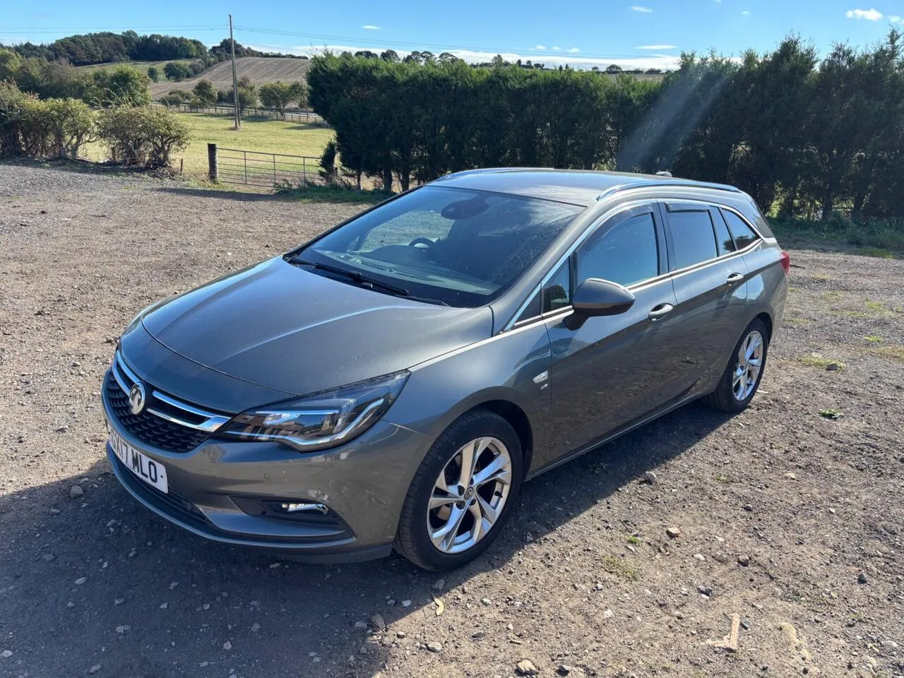 Vauxhall Astra 2017 photo 3