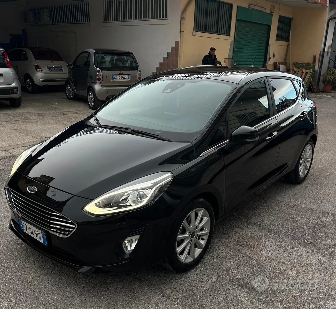 Ford Fiesta 2019 photo 2