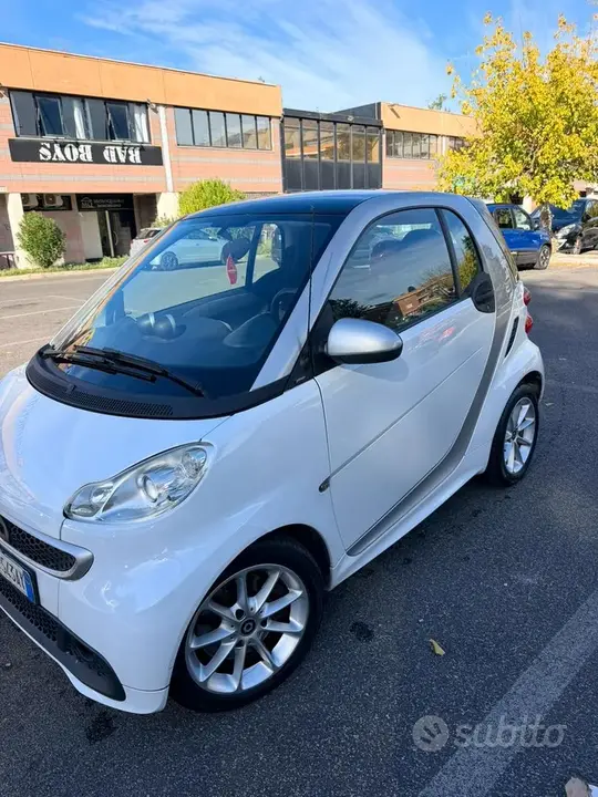 Smart Fortwo 2012 photo 3