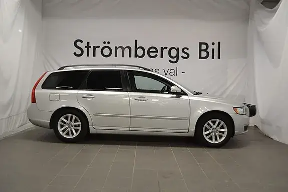 Volvo V50 2010 photo 2