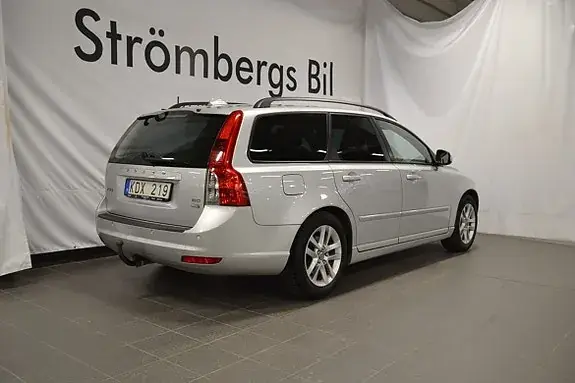 Volvo V50 2010 photo 3