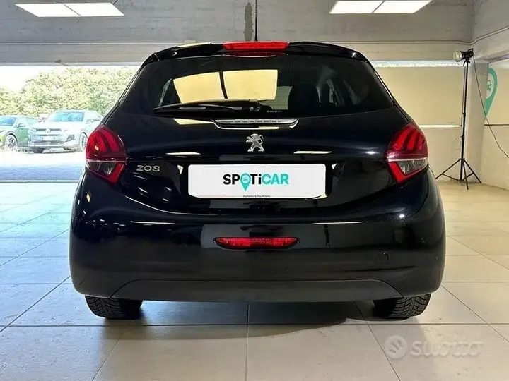 Peugeot 208 2019 photo 4