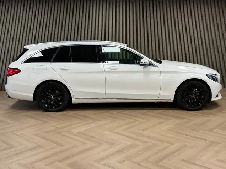 Mercedes-Benz C-Class 2015 photo 4