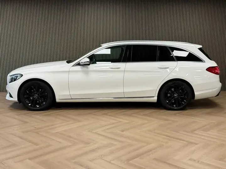 Mercedes-Benz C-Class 2015 photo 3