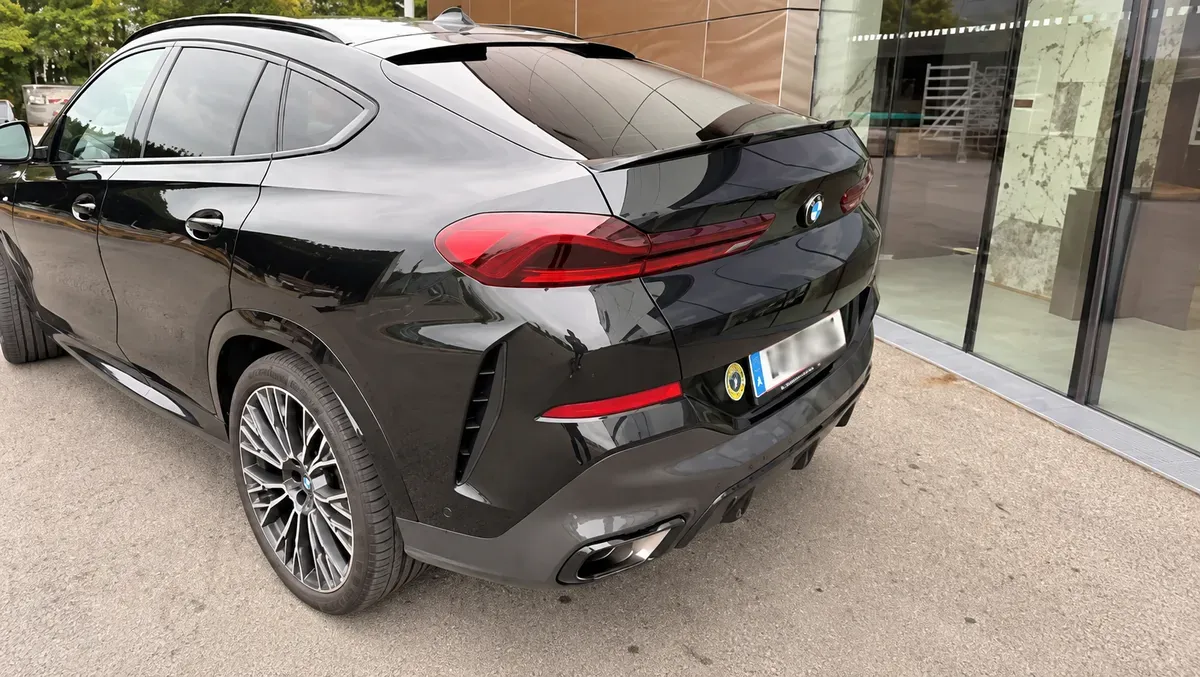 BMW X6 2023 photo 2
