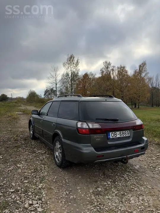 Subaru Legacy 2003 photo 4
