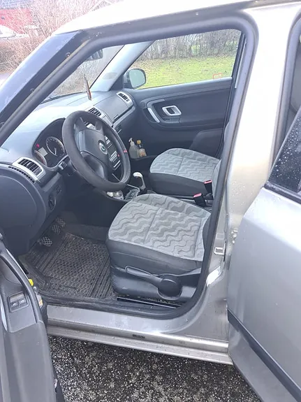 Skoda Fabia 2008 photo 3