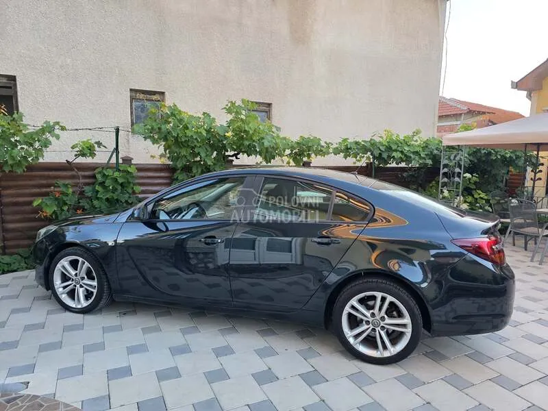 Opel Insignia 2014 photo 2