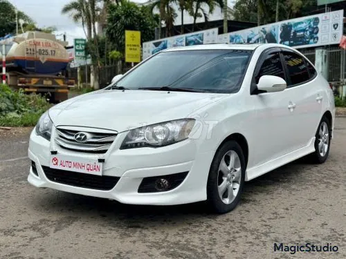 Hyundai Avante 2011 photo 2