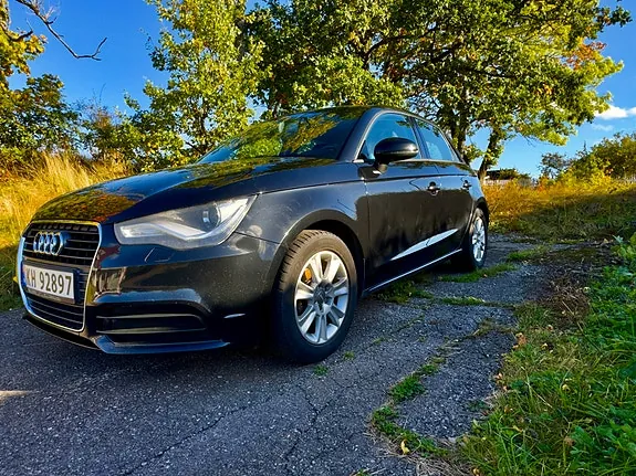 Audi A1 2014 photo 2