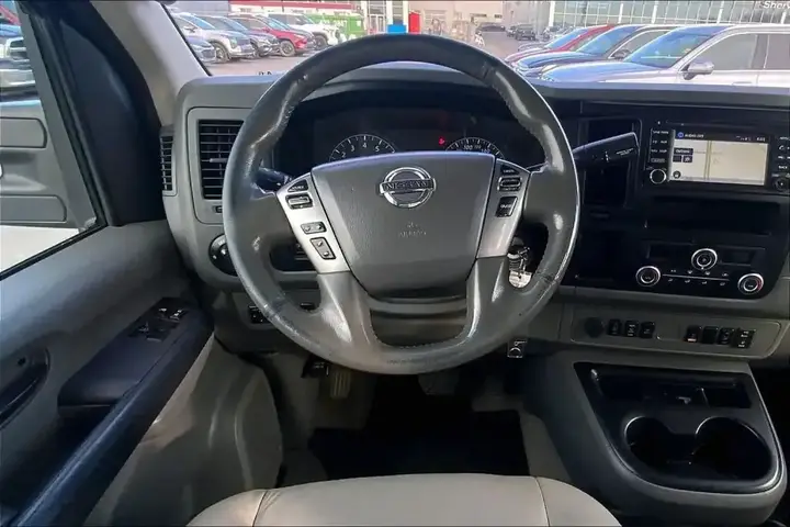 Nissan Nv 2016 photo 5
