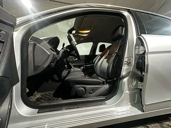 Mercedes-Benz C180 2010 photo 4