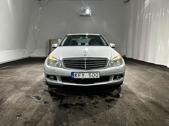 Mercedes-Benz C180