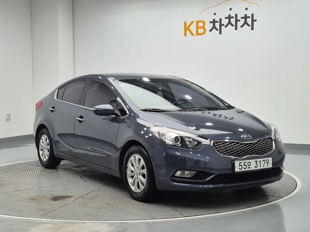 Kia K3 2013 photo 4