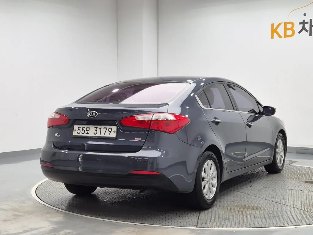 Kia K3 2013 photo 3
