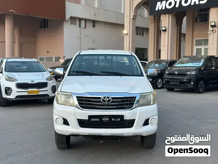 Toyota Hilux 2013 photo 2