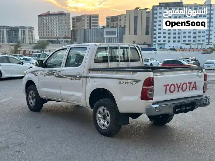 Toyota Hilux 2013 photo 3