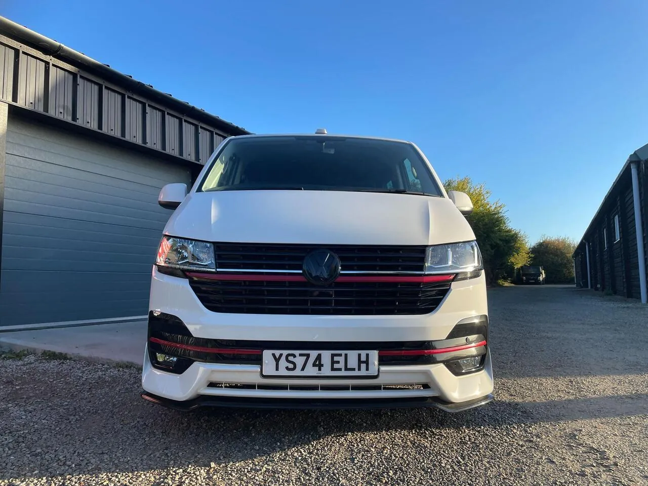 Volkswagen Transporter 2024 photo 3