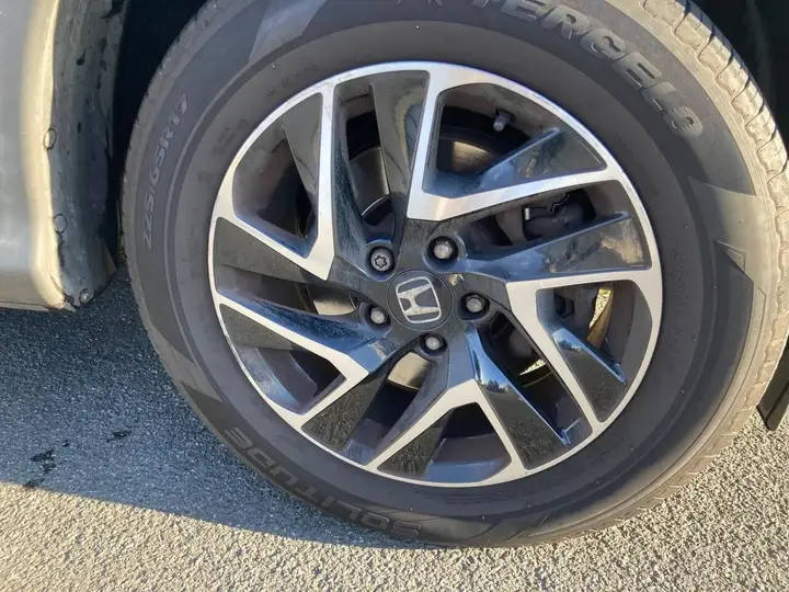 Honda Cr-V 2018 photo 2