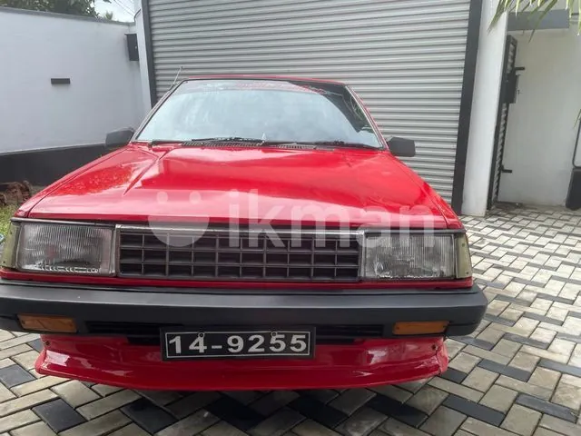 Nissan Sunny 1985 photo 2