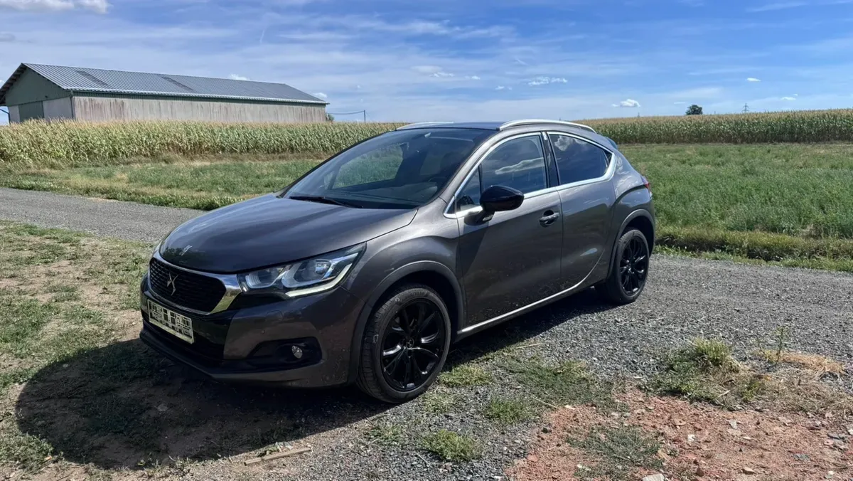 DS Automobiles Ds 4 2017 photo 2