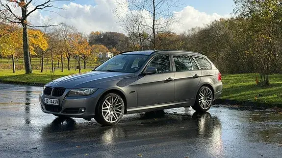 BMW 320D 2011 photo 4