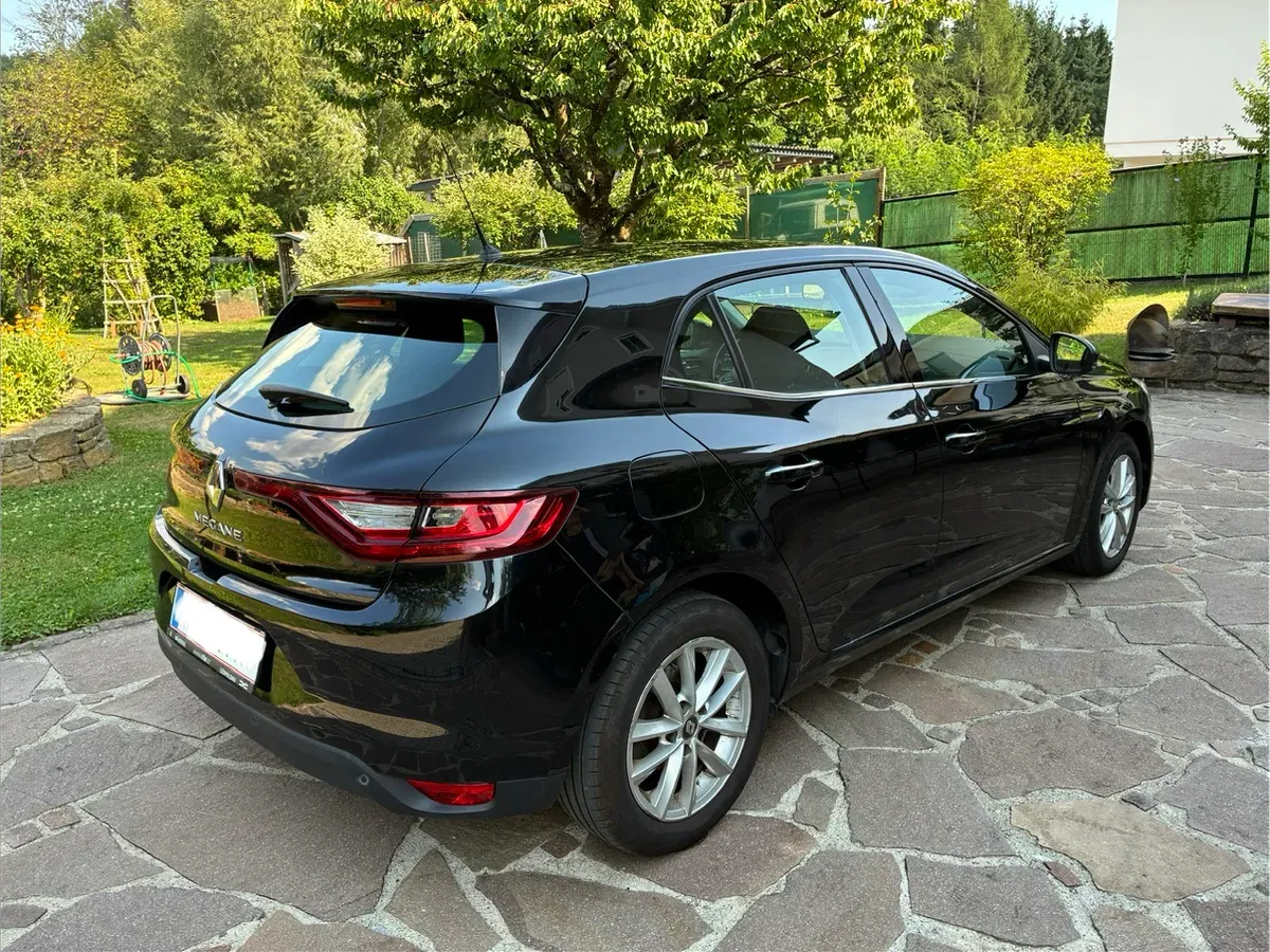 Renault Megane 2018 photo 3