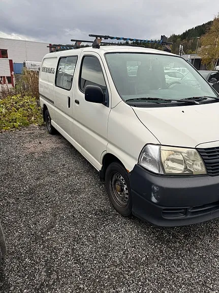 Toyota Hiace 2007 photo 4
