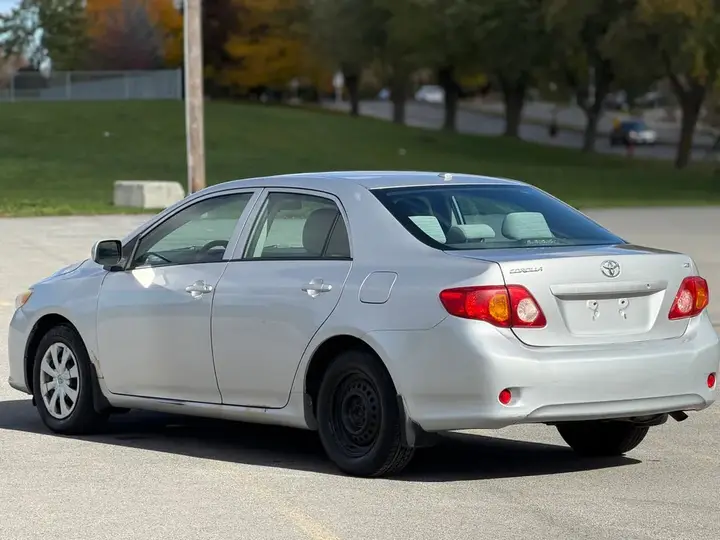 Toyota Corolla 2010 photo 4