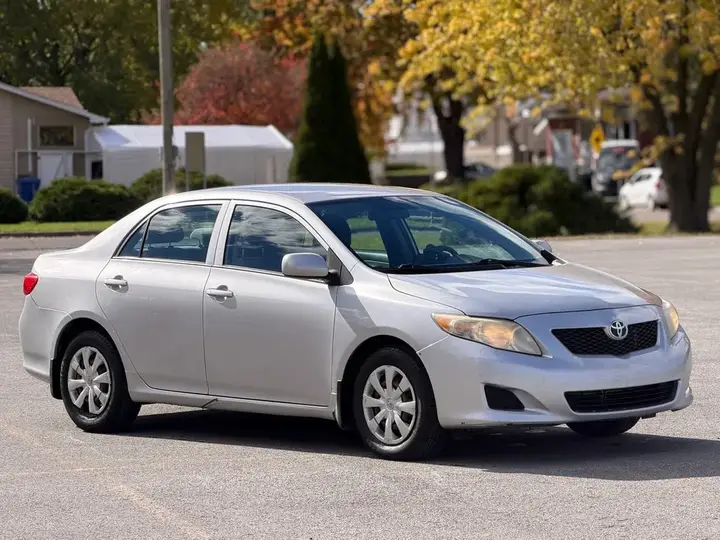 Toyota Corolla 2010 photo 2