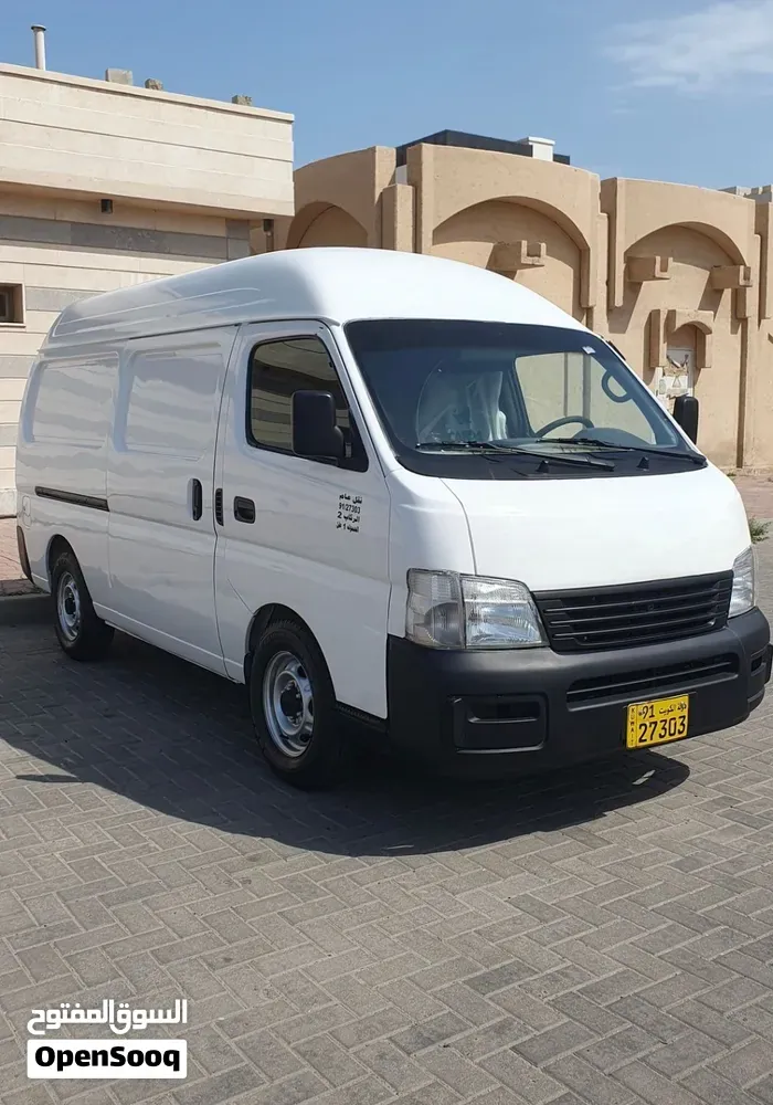 Nissan Urvan 2002 photo 2