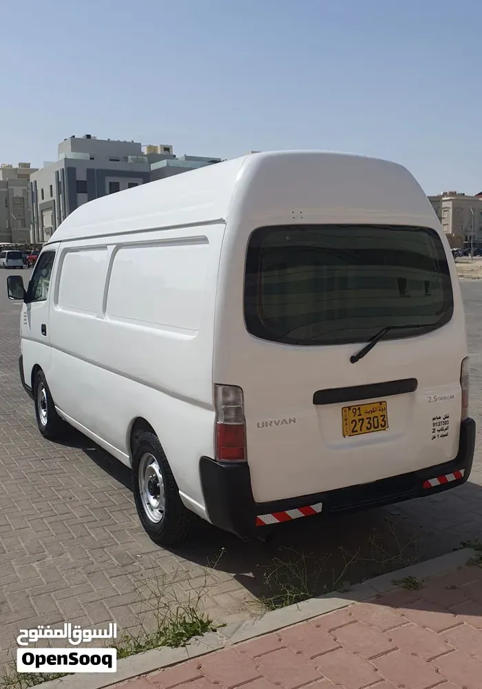 Nissan Urvan 2002 photo 4