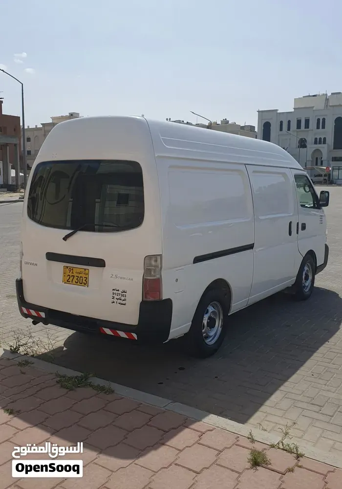 Nissan Urvan 2002 photo 3