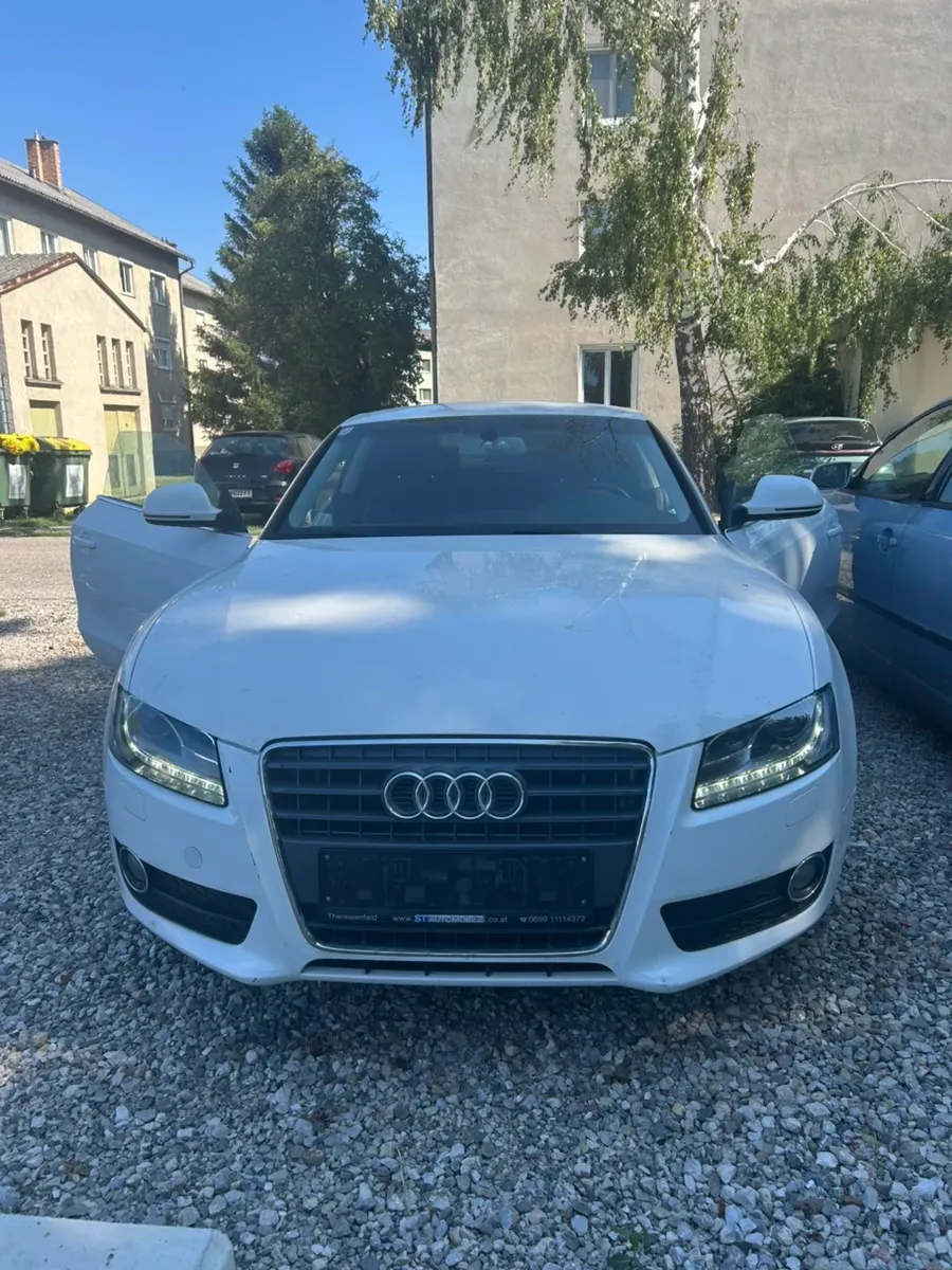 Audi A5 2008 photo 2