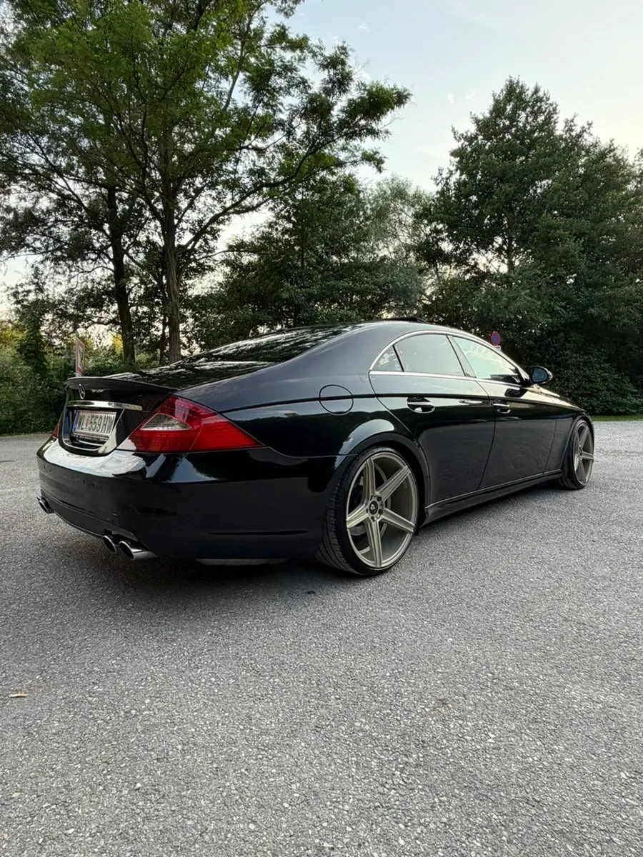 Mercedes-Benz Cls-Class