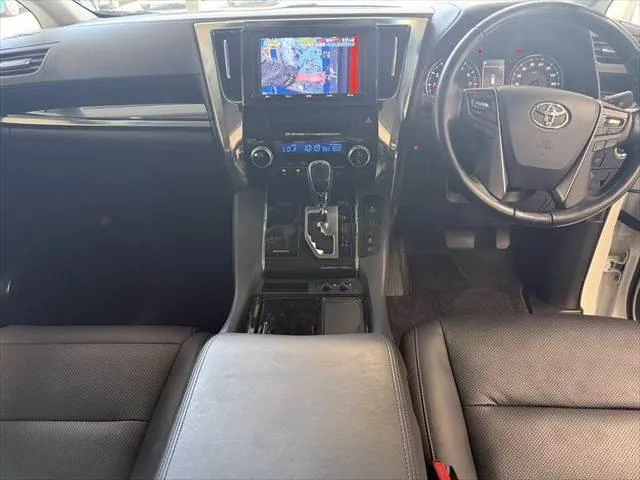 Toyota Alphard 2018 photo 3