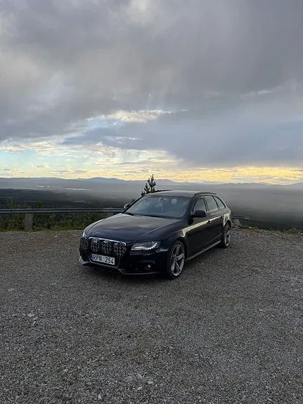 Audi A4 2009 photo 3