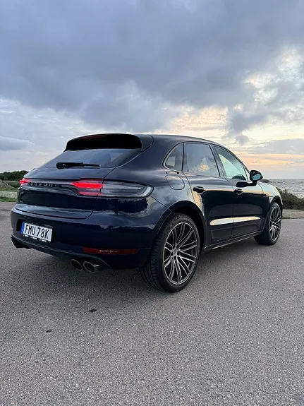 Porsche Macan 2021 photo 2