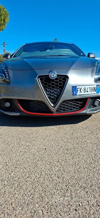 Alfa Romeo Giulietta 2017 photo 2