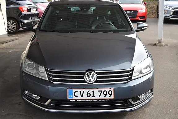Volkswagen Passat 2013 photo 2