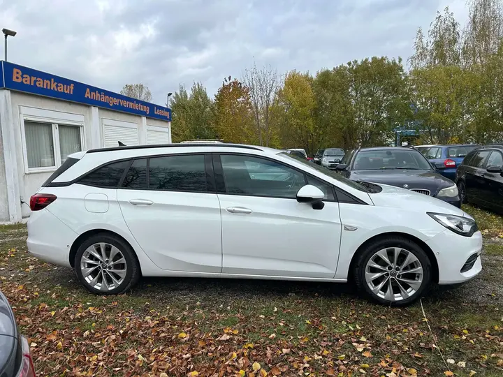 Opel Astra 2021 photo 3