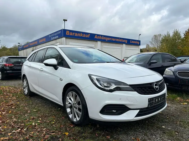 Opel Astra 2021 photo 2