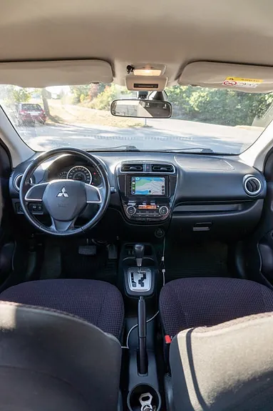 Mitsubishi Space Star 2013 photo 2