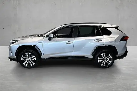 Toyota Rav4 2023 photo 2