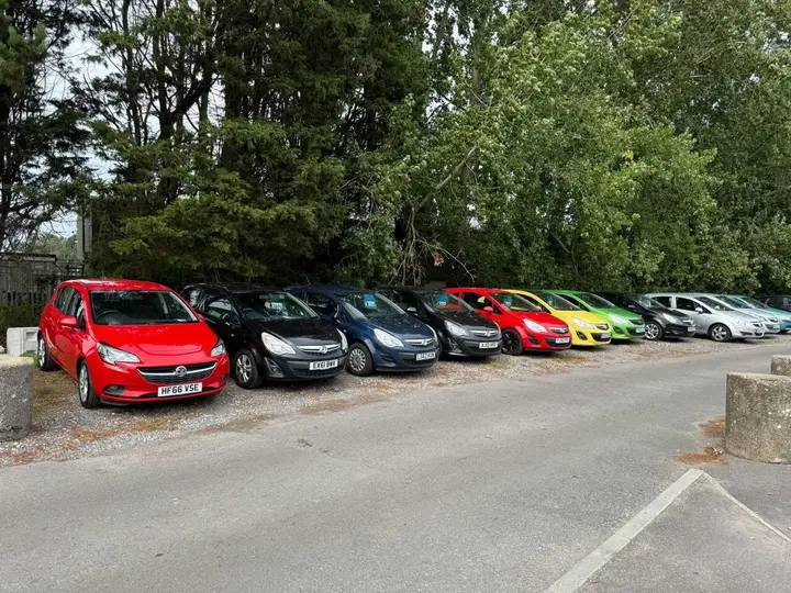 Vauxhall Corsa 2011 photo 3