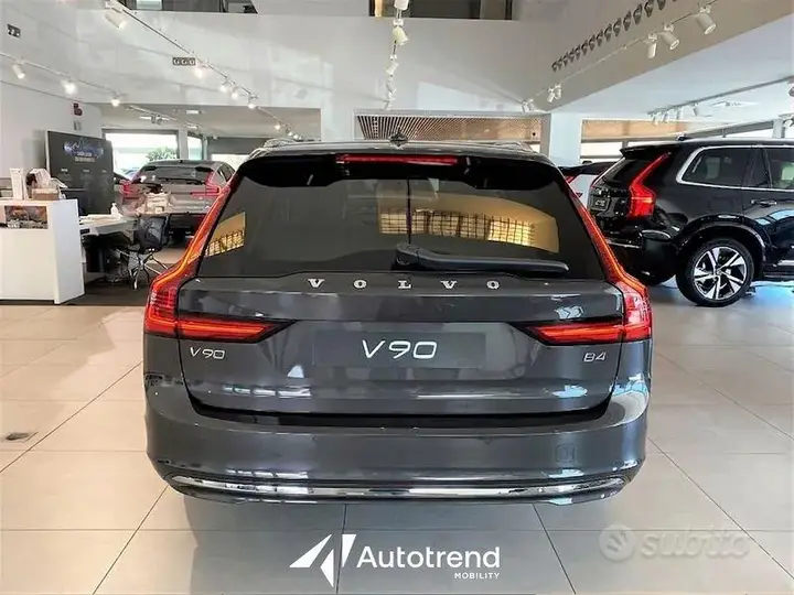 Volvo V90 2025 photo 4
