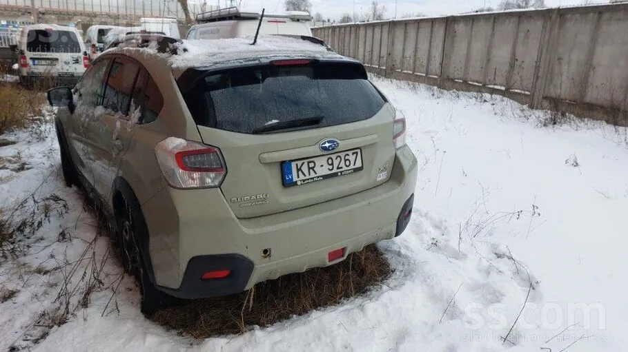 Subaru Xv 2017 photo 3